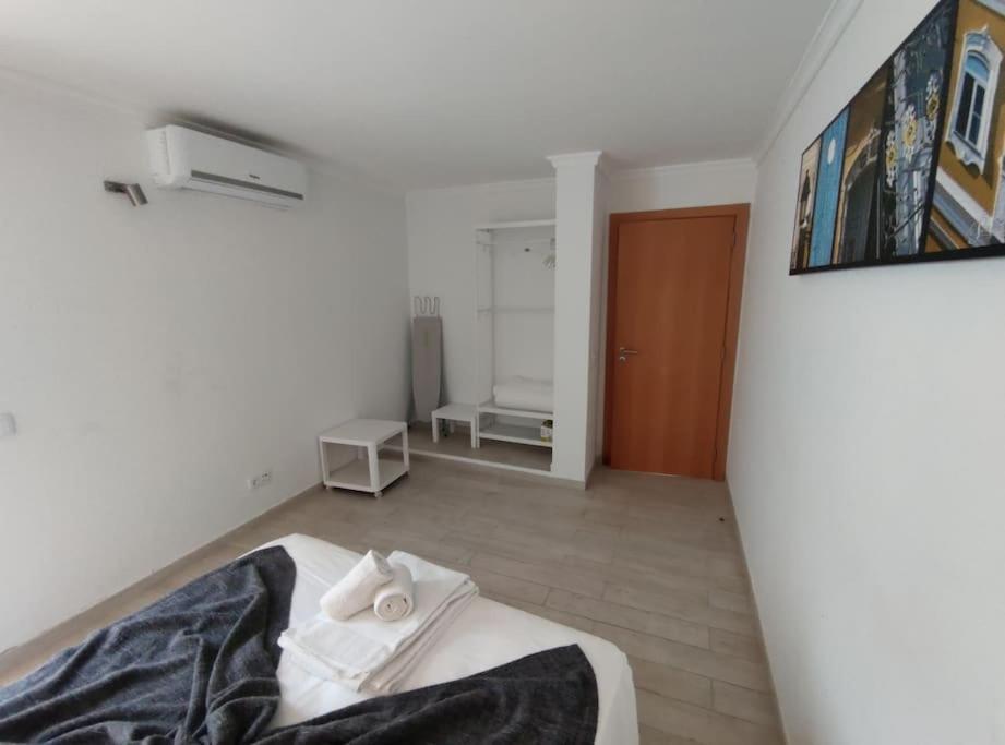 Villa Typical House Faro Downtown Private Entrance Exterior foto